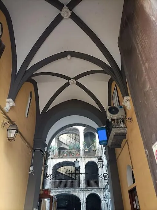 Fashion Cathedral apARTment, Centro Storico Napoli-1